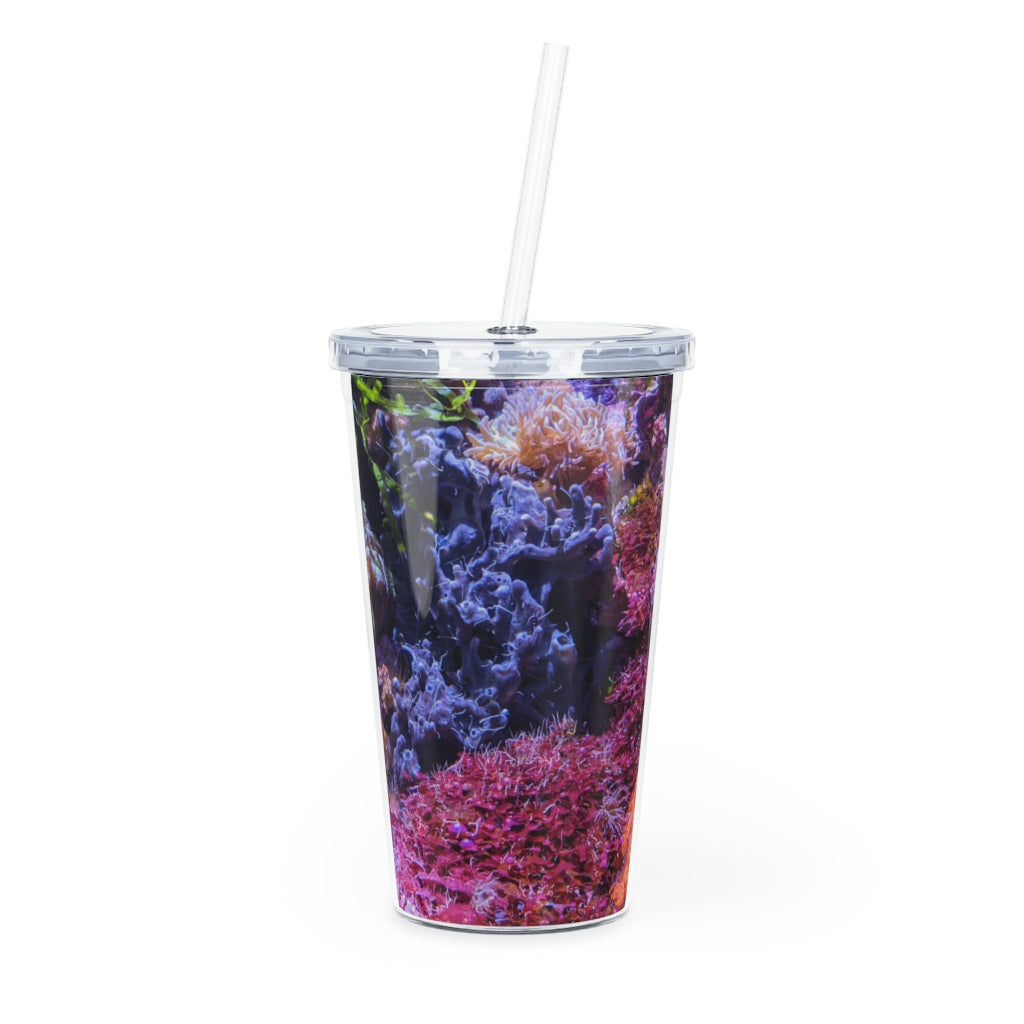 Aquarium Plastic Tumbler with Straw, featuring a customizable design and double wall insulation, perfect for parties and gatherings.