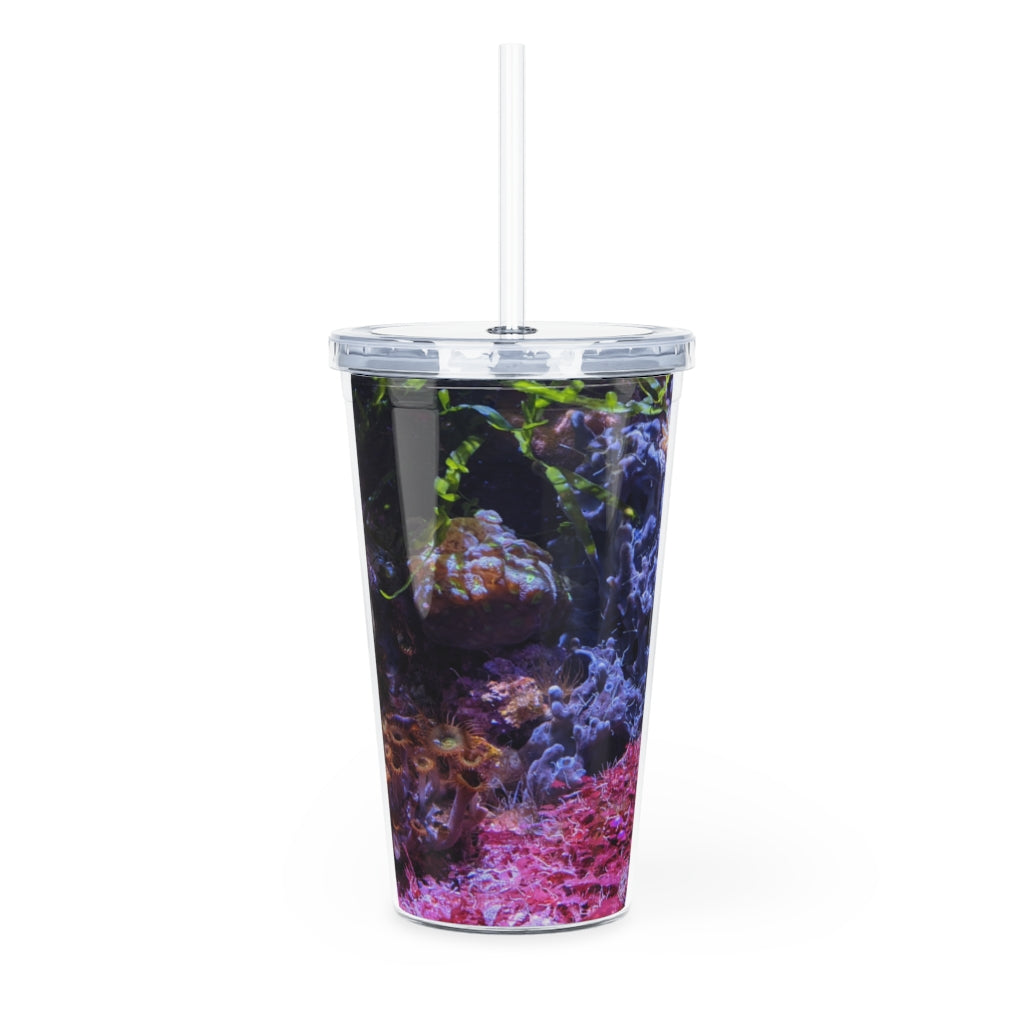 Aquarium Plastic Tumbler with Straw, featuring a customizable design and double wall insulation, perfect for parties and gatherings.