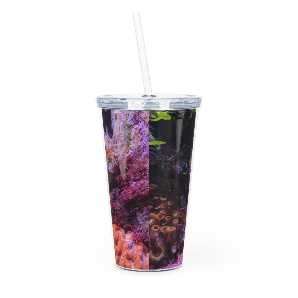 Aquarium Plastic Tumbler with Straw, featuring a customizable design and double wall insulation, perfect for parties and gatherings.