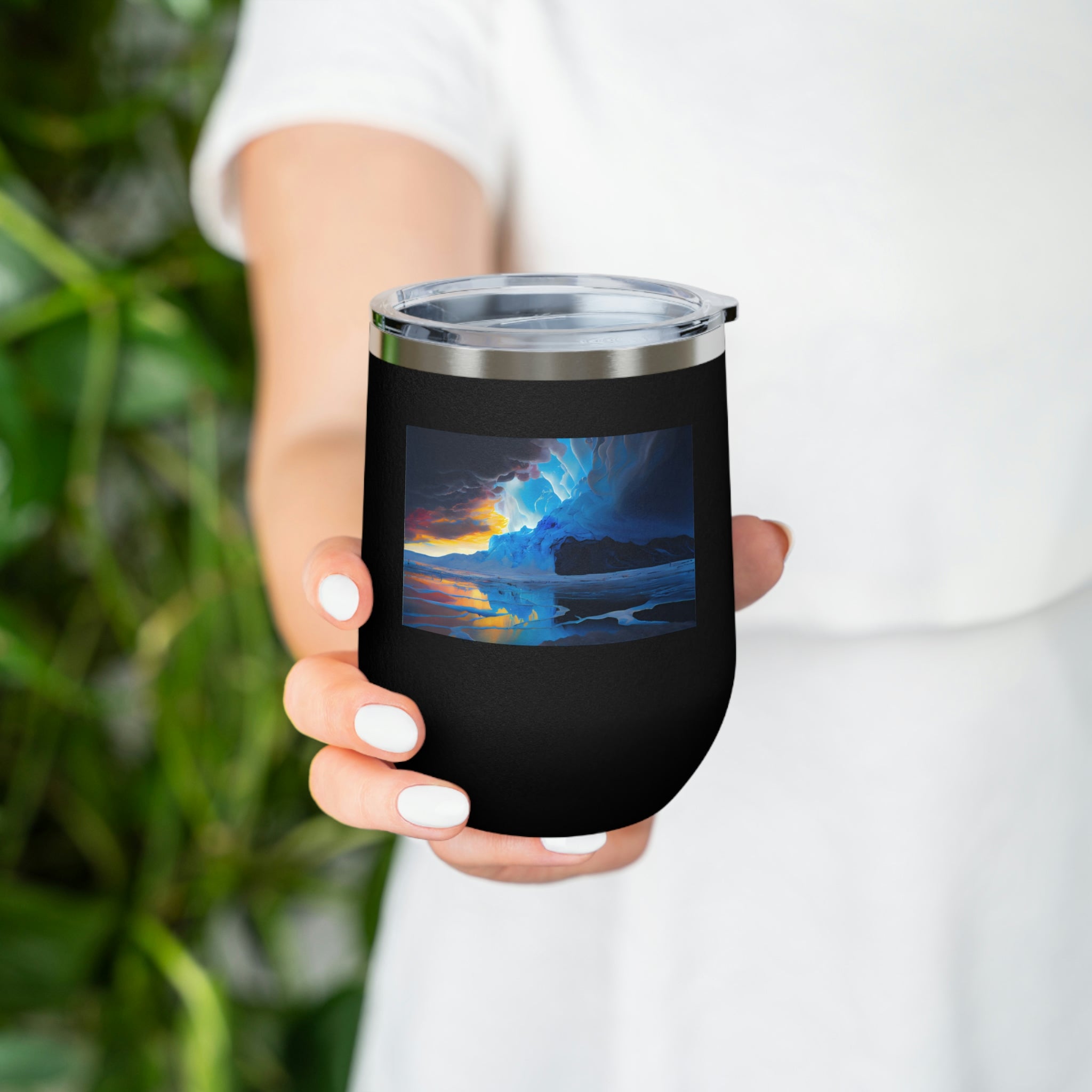 Arctic Wine Tumbler in stainless steel with a clear plastic lid, showcasing its sleek design and double-wall insulation.