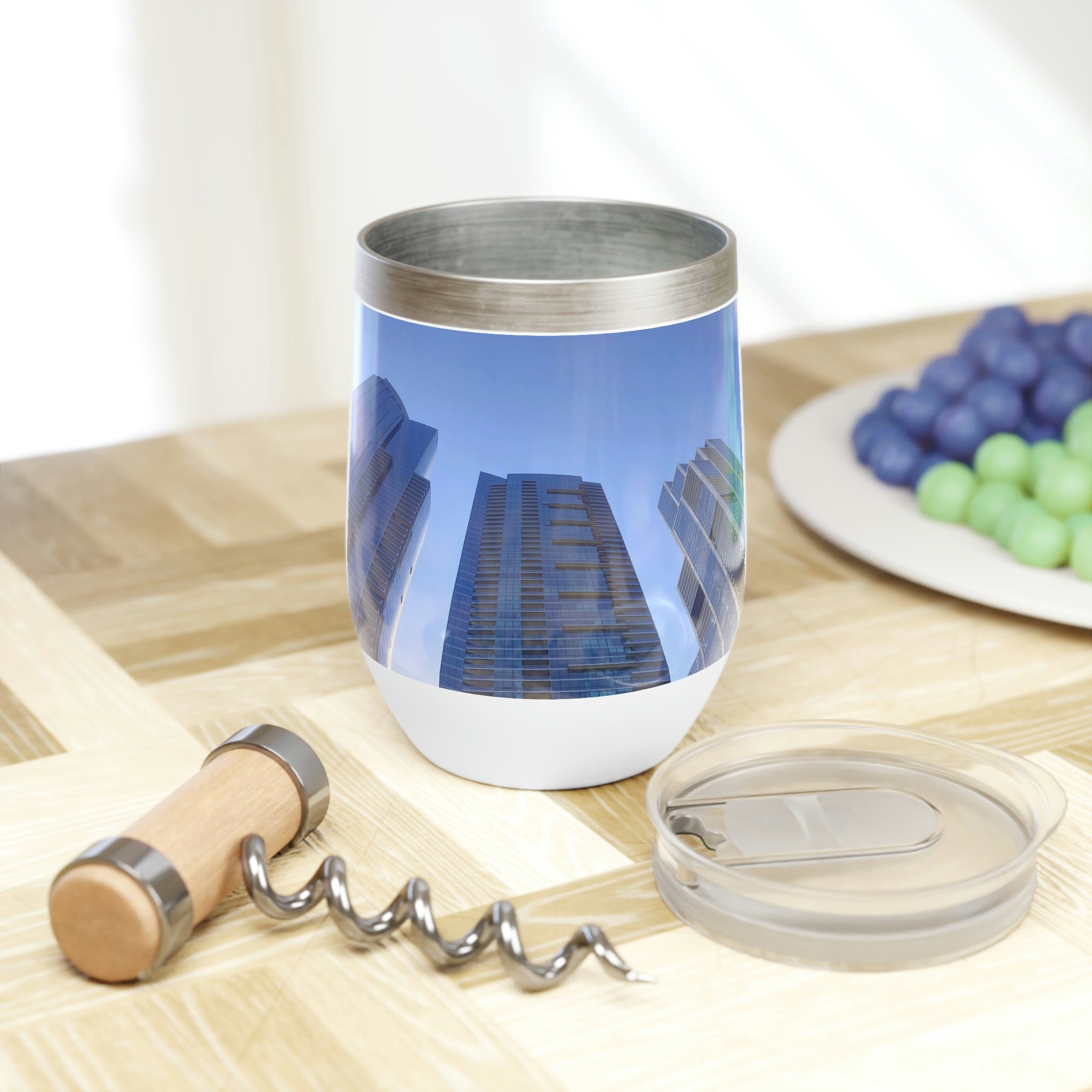 Chicago Skyline Chill Wine Tumbler showcasing a modern design with double-insulated walls and a stunning skyline print.