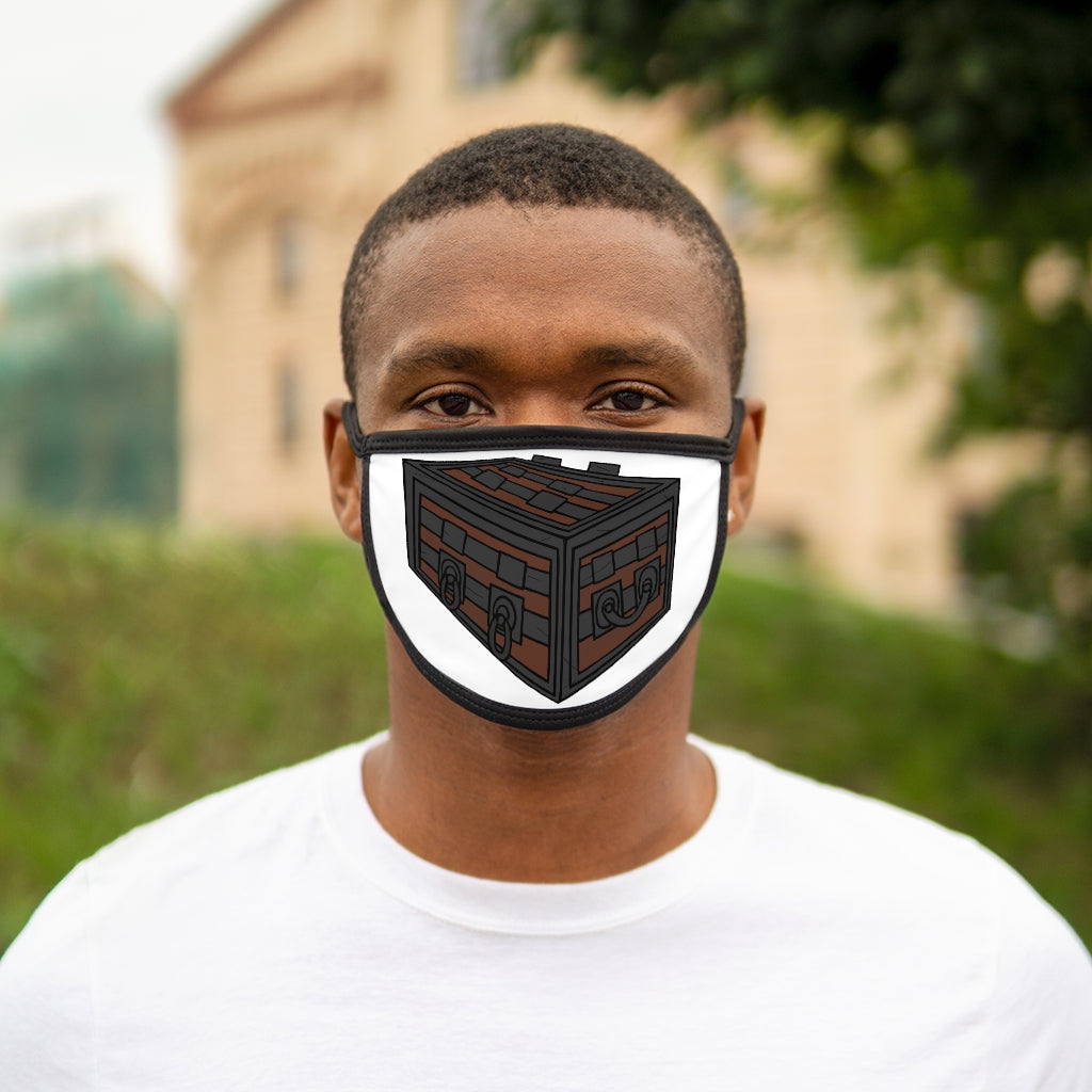 Crate Mixed-Fabric Face Mask featuring a black outer edge and earloops, made of polyester and cotton.