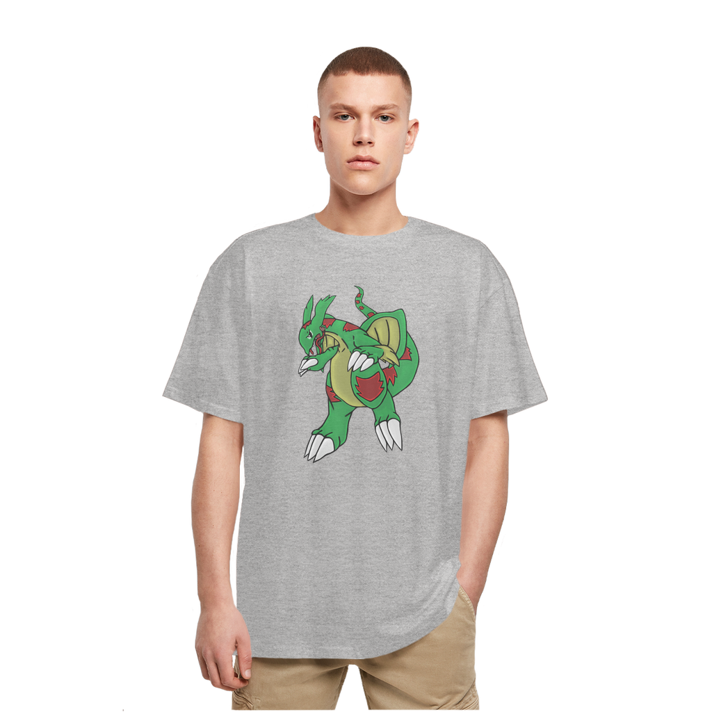 Draggor Heavy Oversized T-Shirt in a casual setting, showcasing its crew neck, dropped shoulders, and soft cotton fabric.