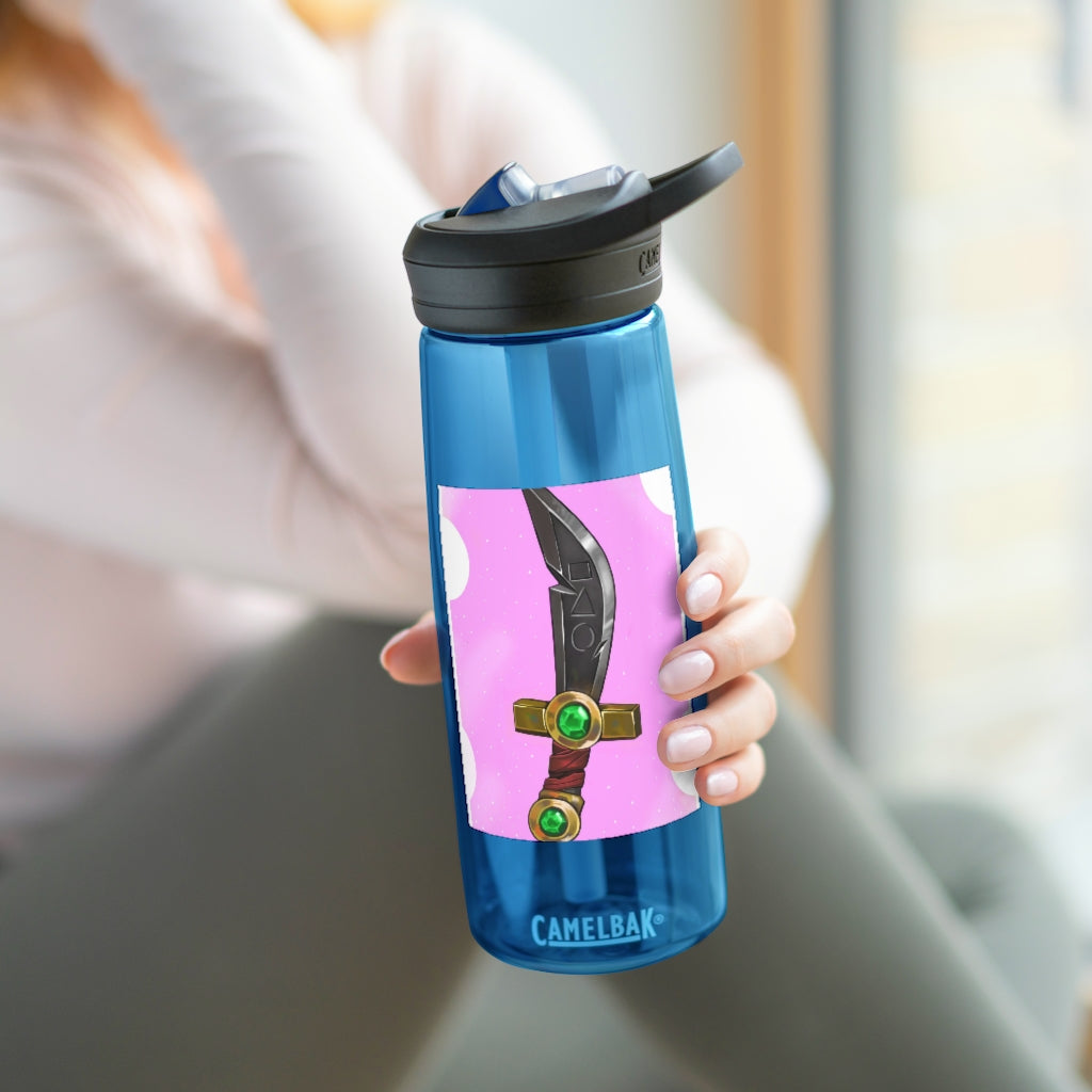 Gold Sword CamelBak Eddy® Water Bottle in 20oz and 25oz sizes, showcasing its robust design and easy-carry handle.