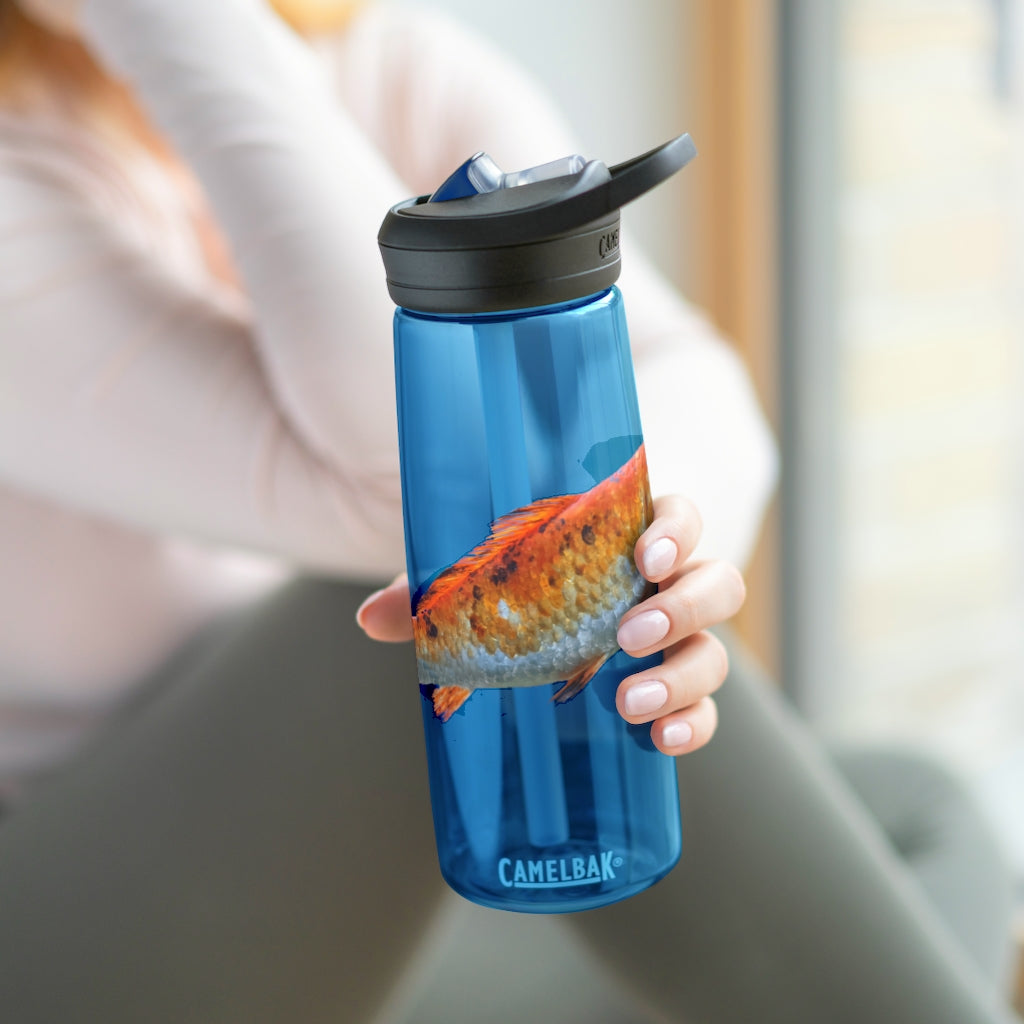 Orange Fish CamelBak Eddy® Water Bottle in 20oz and 25oz sizes, showcasing its durable design and spill-proof valve.
