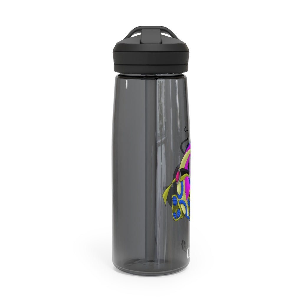 Platipus CamelBak Eddy® Water Bottle in 20oz and 25oz sizes, showcasing its robust design and easy-carry handle.