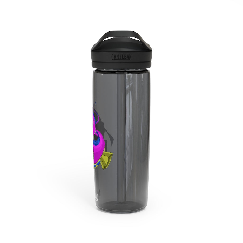 Platipus CamelBak Eddy® Water Bottle in 20oz and 25oz sizes, showcasing its robust design and easy-carry handle.