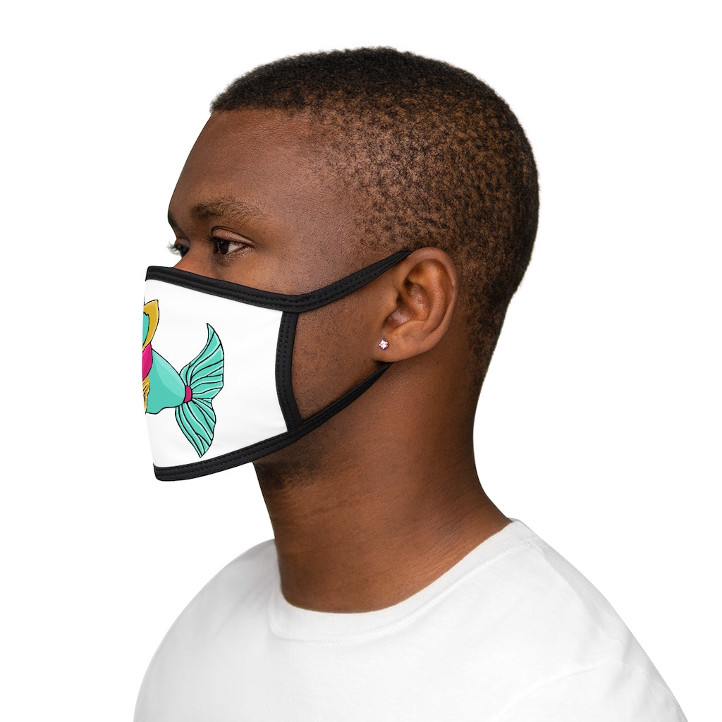 Plumo Mixed-Fabric Face Mask featuring a black outer edge and earloops, made of polyester and cotton for comfort and style.