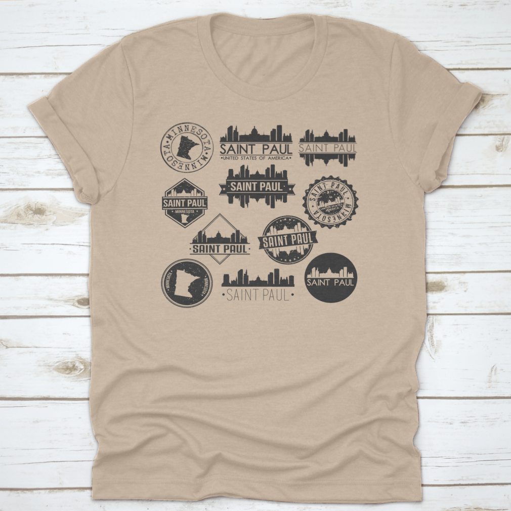 A comfortable Saint Paul t-shirt made from 100% cotton, featuring a classic fit and midweight fabric, perfect for casual wear.