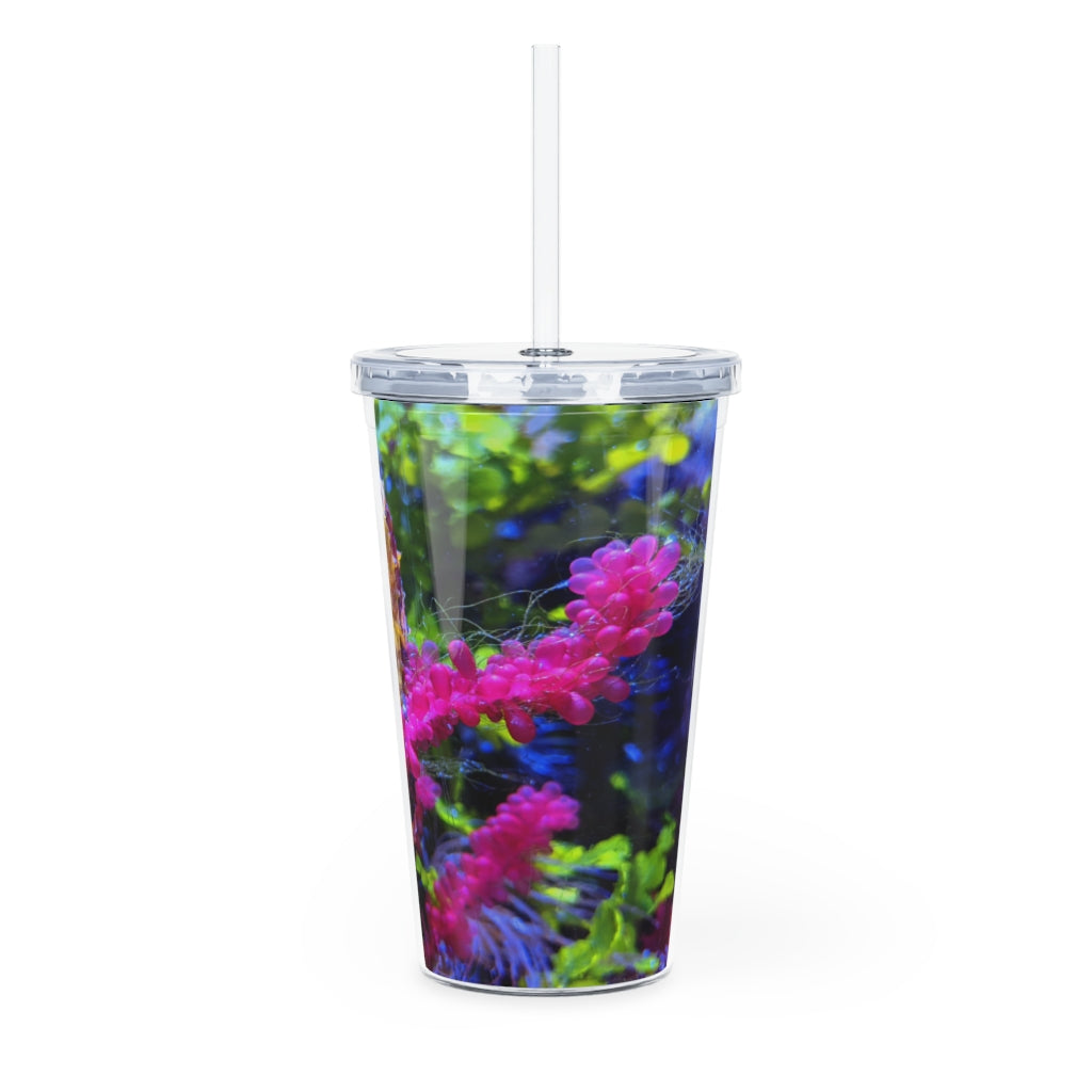 Seahorse Plastic Tumbler with Straw, featuring a customizable design insert and double wall insulation, ideal for drinks at events.