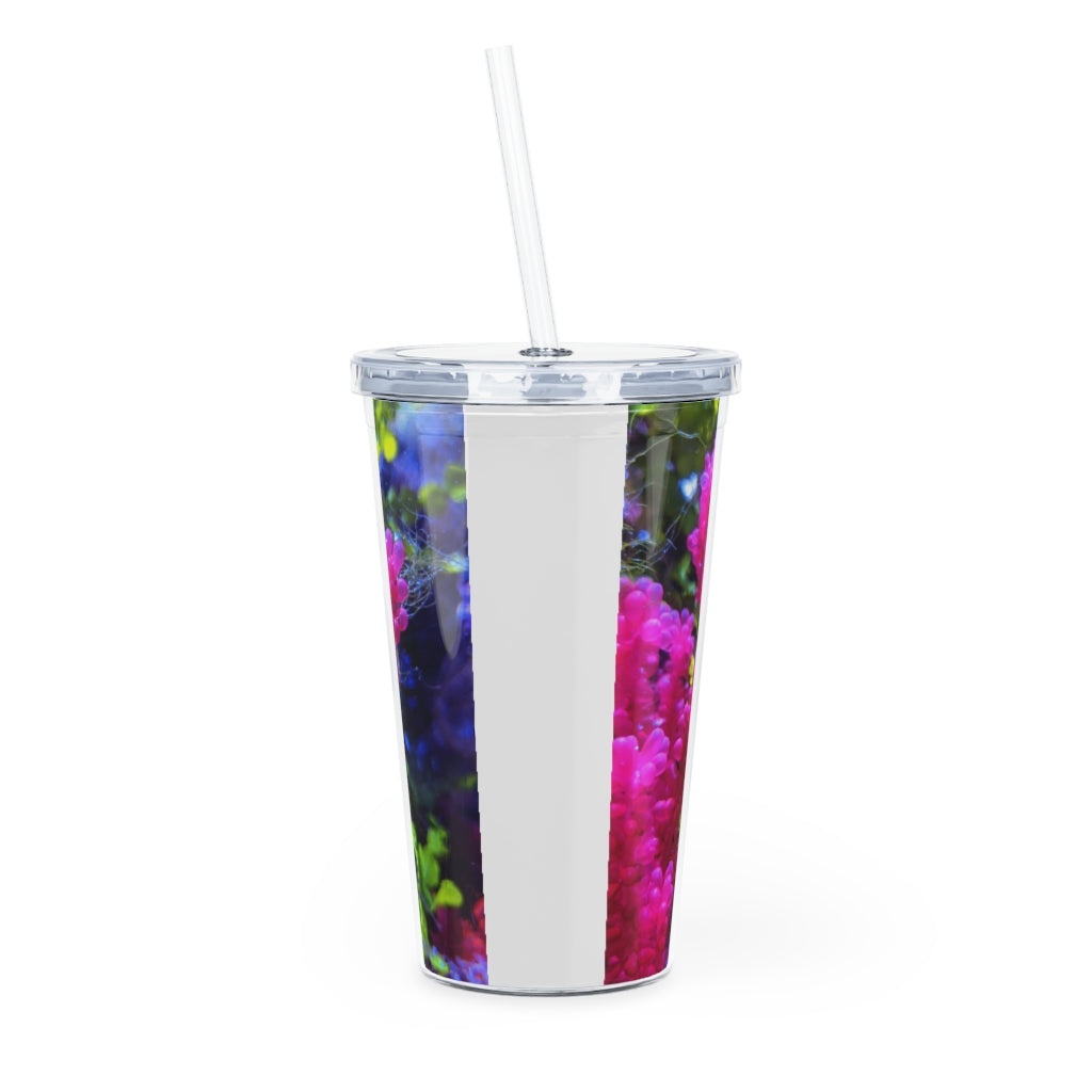 Seahorse Plastic Tumbler with Straw, featuring a customizable design insert and double wall insulation, ideal for drinks at events.