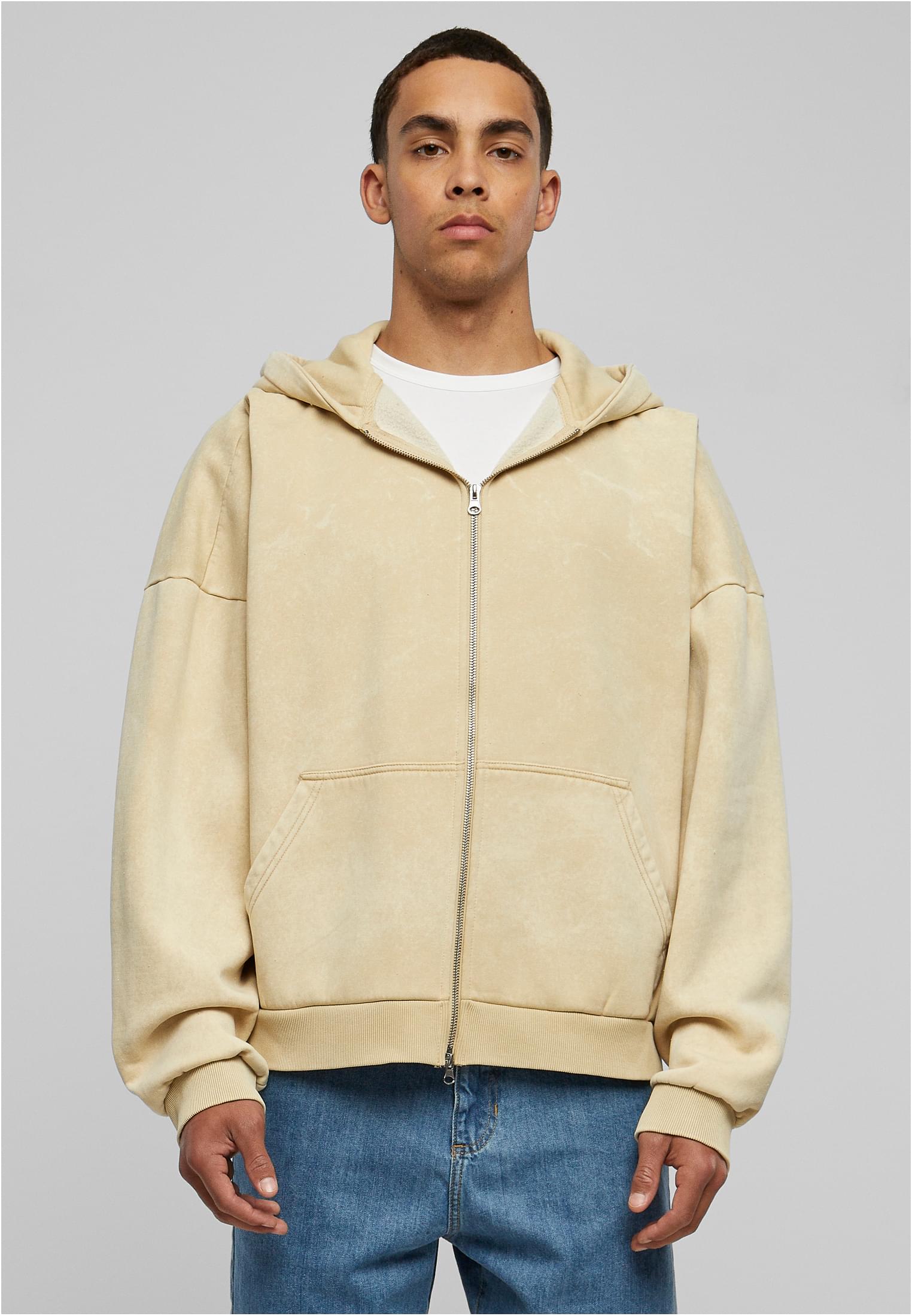 Heavy Stone Washed 90s Zip Hoodie featuring an oversized fit, kangaroo pocket, and metal zipper in a stylish stone wash finish.