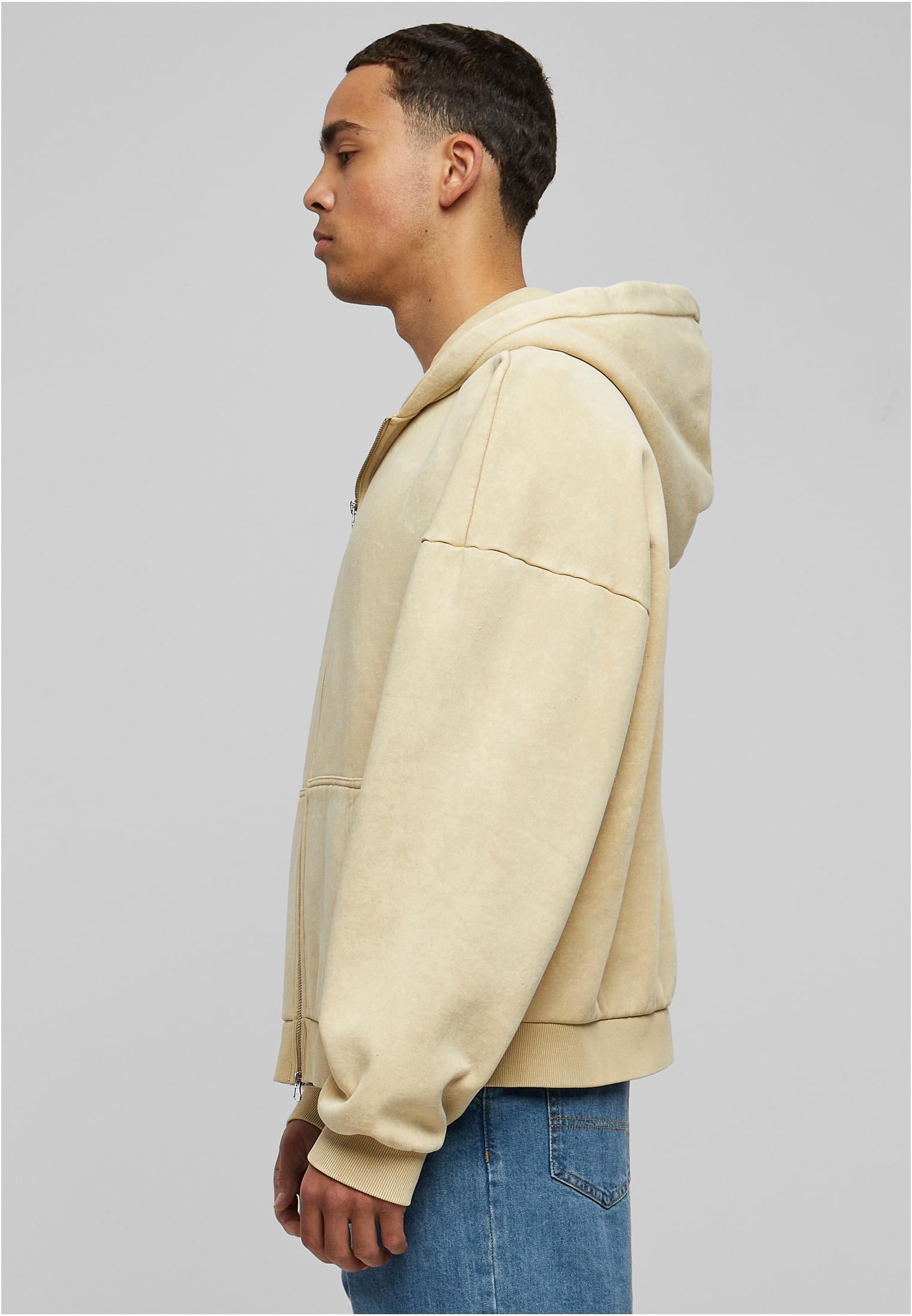 Heavy Stone Washed 90s Zip Hoodie featuring an oversized fit, kangaroo pocket, and metal zipper in a stylish stone wash finish.