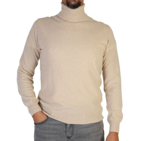Maglia uomo collo alto in cashmere rigenerato, elegante e sostenibile, perfetta per l'inverno.