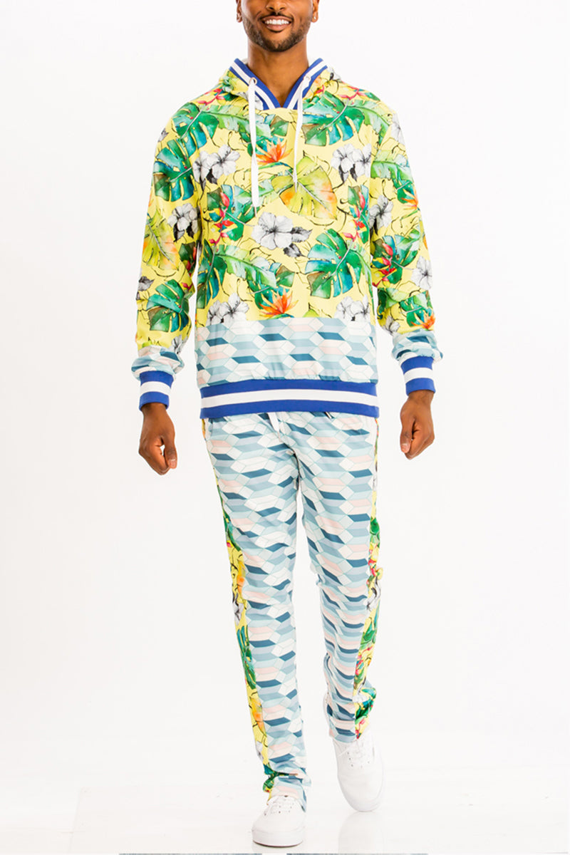 A stylish Print Sweat Set featuring a slim fit design, standard pockets, and hidden ankle zippers, perfect for casual wear.