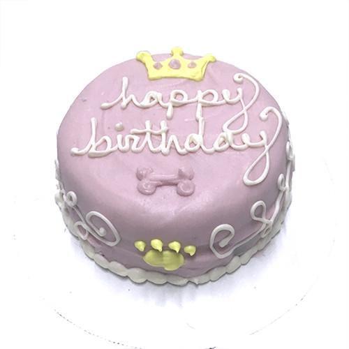 Princess Dog Cake featuring peanut butter banana flavor, decorated with yogurt coating, perfect for medium-large dogs.