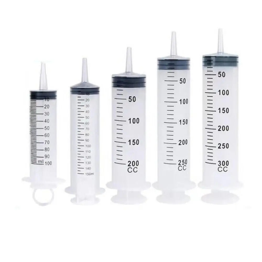 150ml-500ml Reusable Syringe with a 1.3m hose for pet feeding and watering, made of durable plastic and PVC.