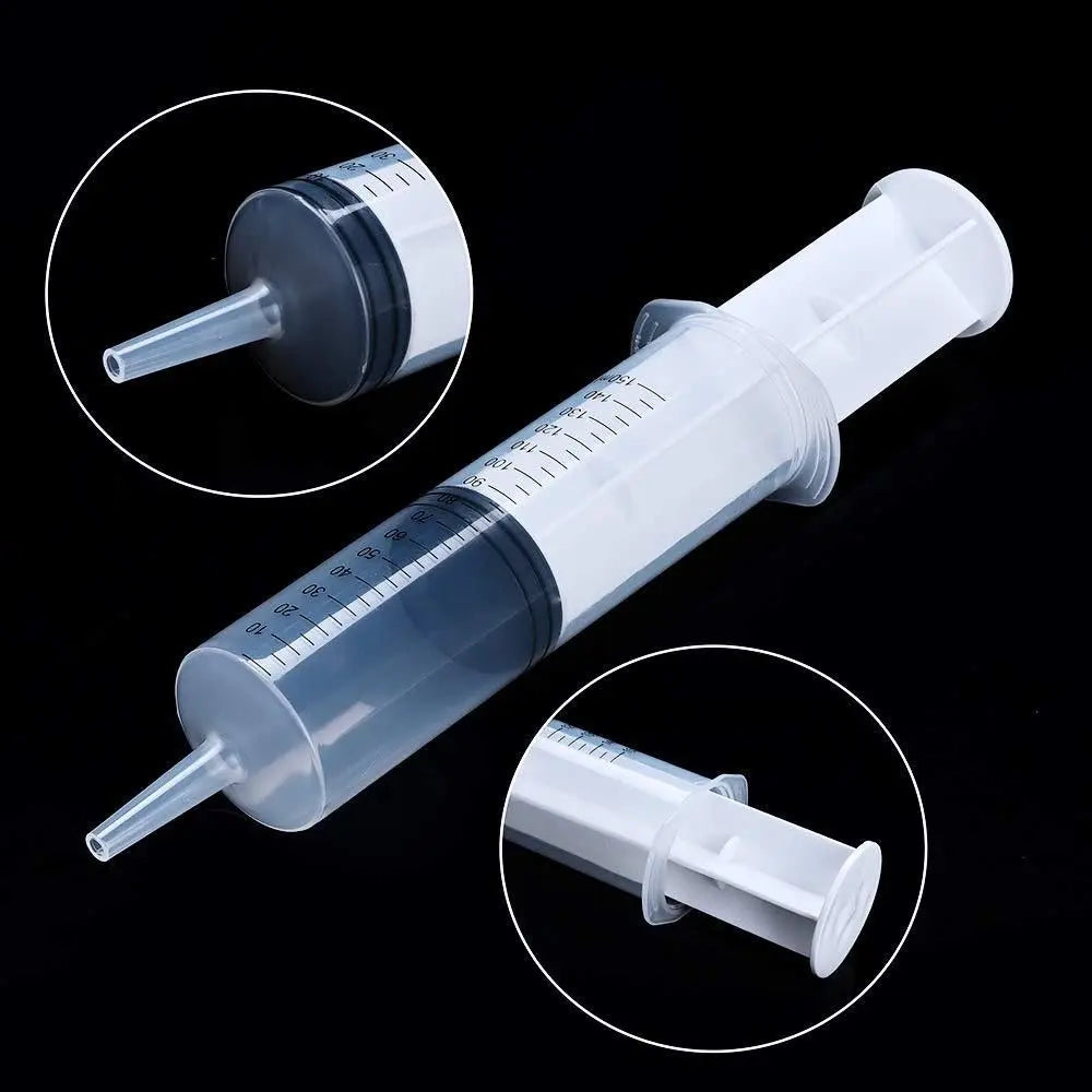 150ml-500ml Reusable Syringe with a 1.3m hose for pet feeding and watering, made of durable plastic and PVC.