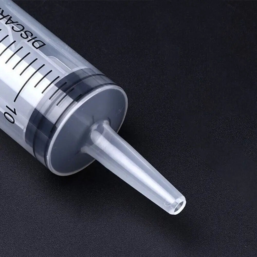 150ml-500ml Reusable Syringe with a 1.3m hose for pet feeding and watering, made of durable plastic and PVC.