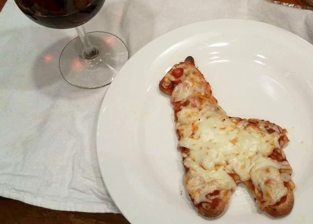 Alpaca Cookie Cutter in various sizes, showcasing its unique shape and cook-safe metal material.