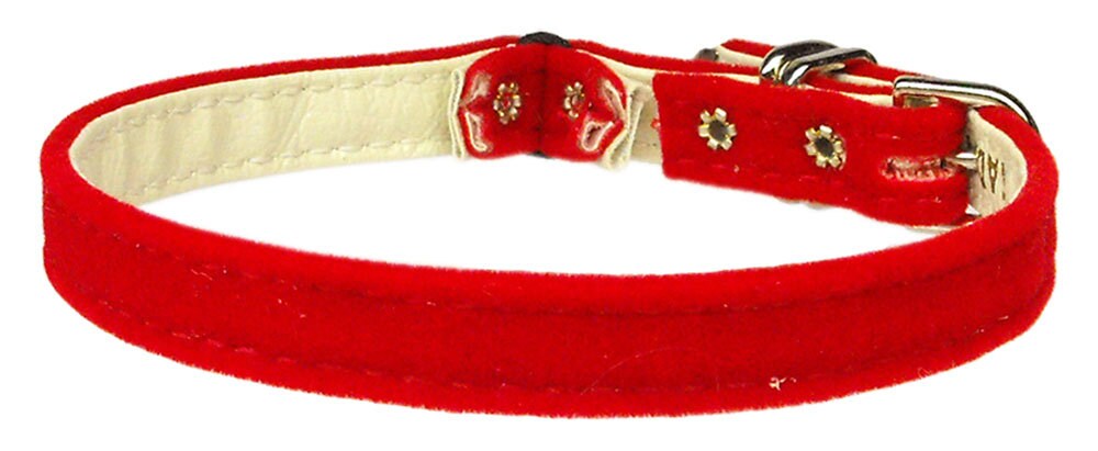 Breakaway cat collar in velvet material, featuring an elastic safety band, designed for comfort and style.