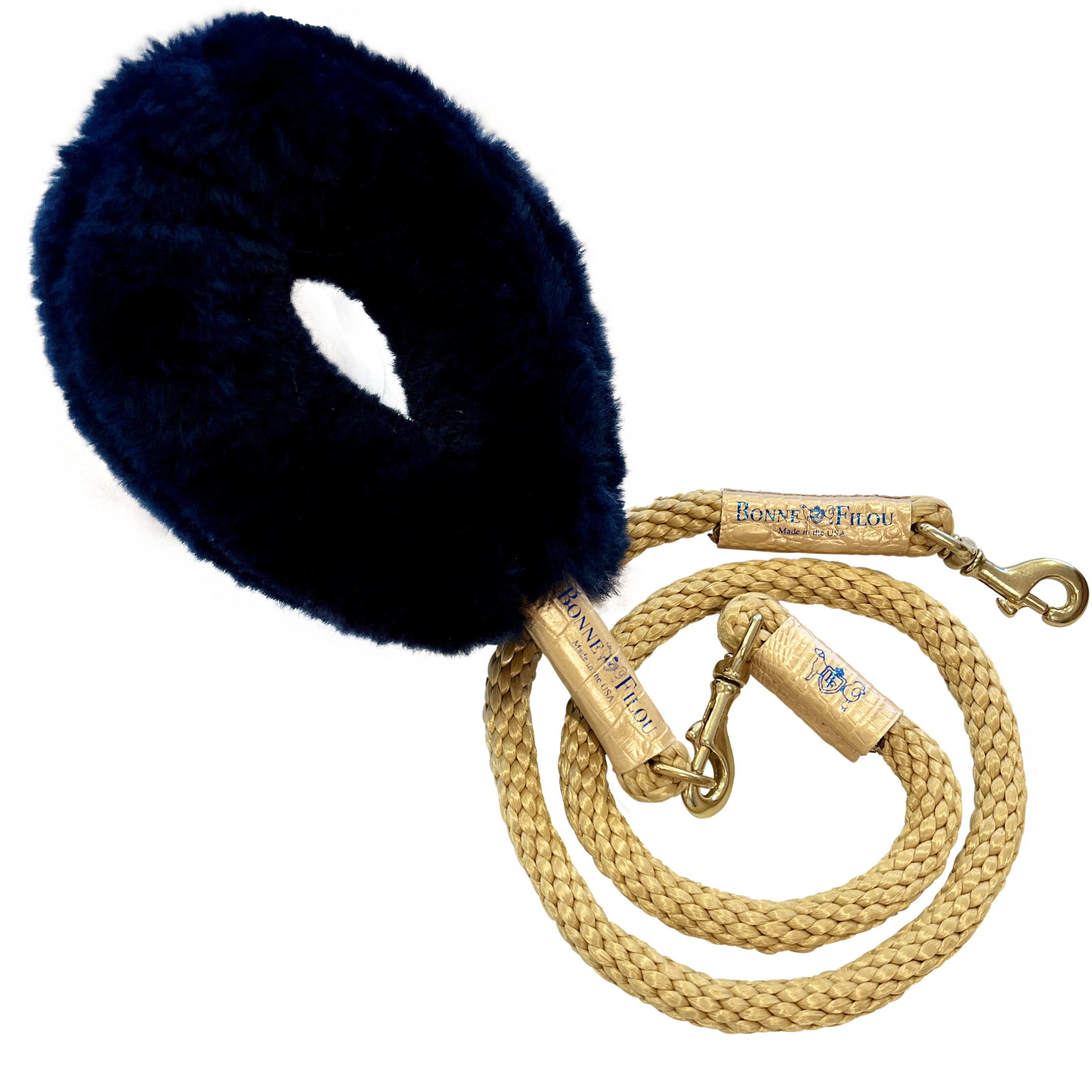 Bundle Shearling Fur Grip and Rope Leash for Dogs, featuring luxurious shearling grip and durable nylon leash in a stylish design.