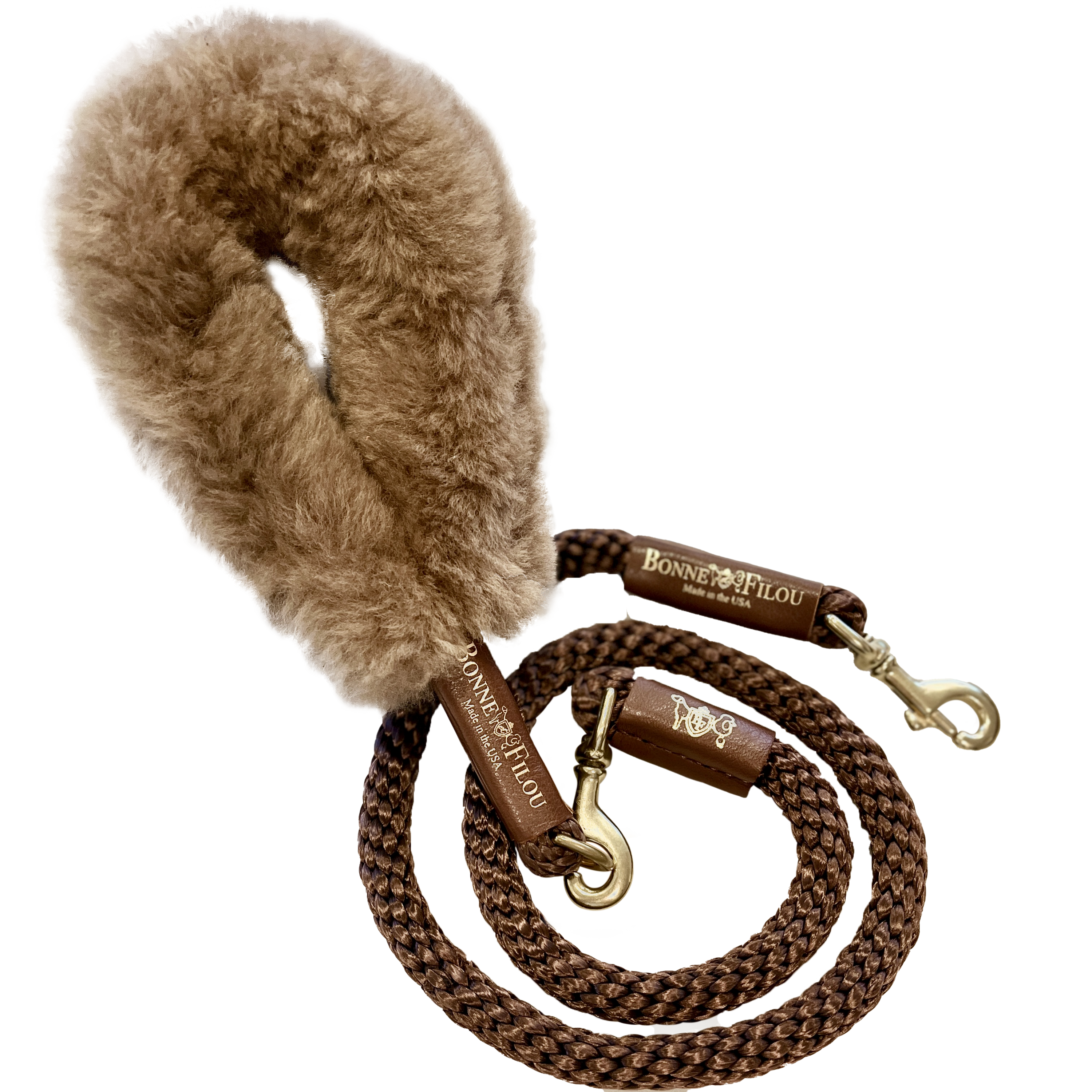 Bundle Shearling Fur Grip and Rope Leash for Dogs, featuring luxurious shearling grip and durable nylon leash in a stylish design.