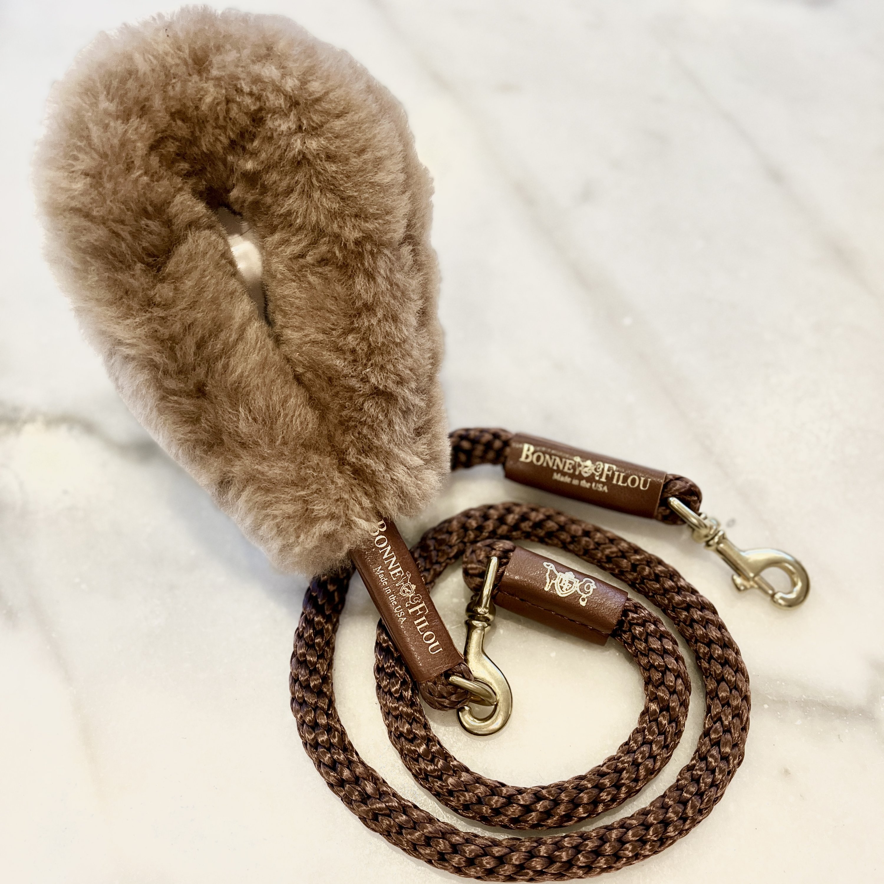 Bundle Shearling Fur Grip and Rope Leash for Dogs, featuring luxurious shearling grip and durable nylon leash in a stylish design.