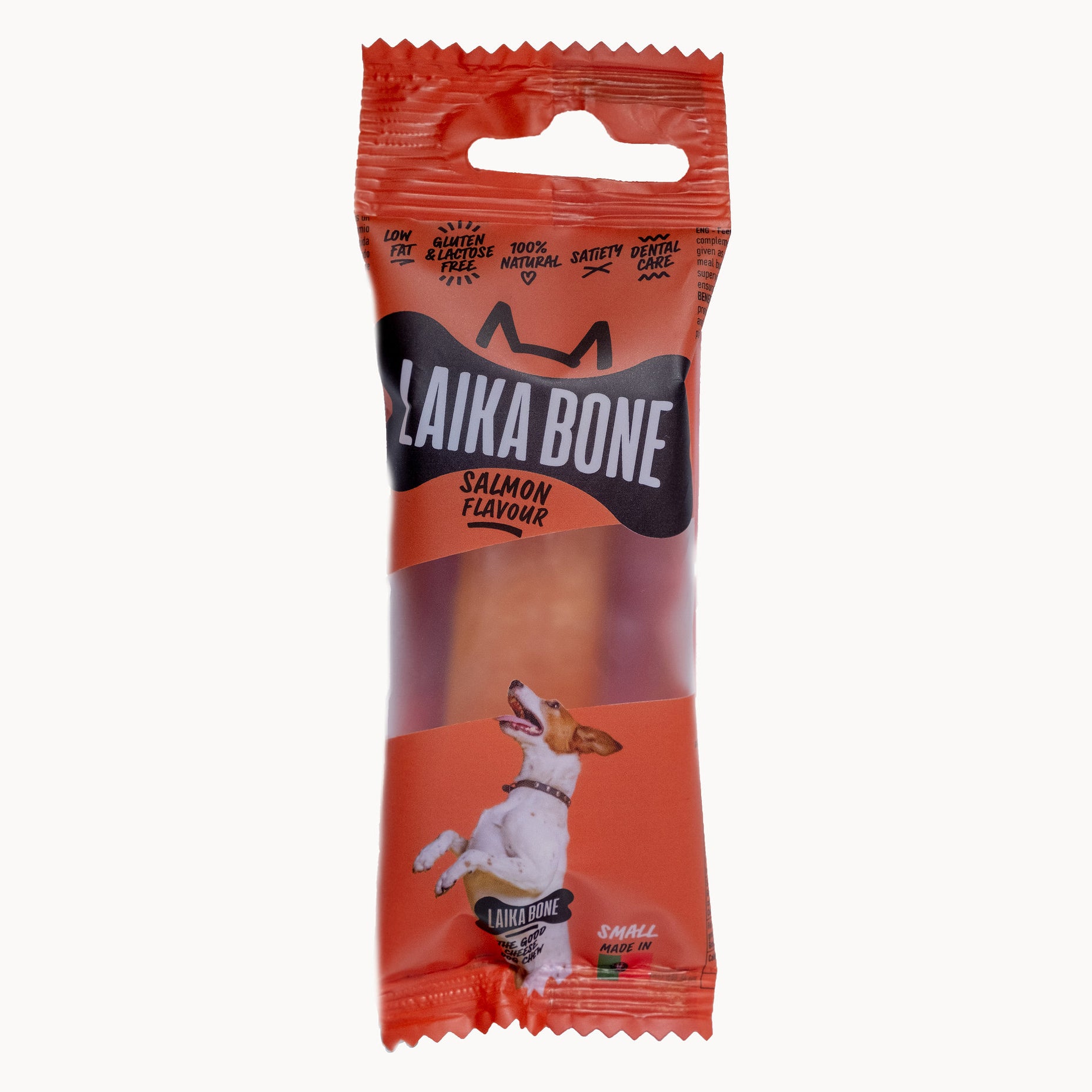 LAIKA BONE Cheese & Salmon box featuring natural, lactose-free cheese chews for dogs, rich in protein and calcium.