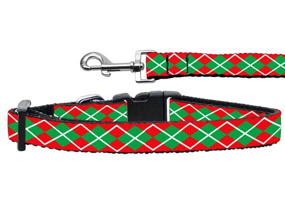 A festive Christmas Argyle nylon pet collar and leash set, showcasing vibrant colors and a stylish design, perfect for holiday celebrations.