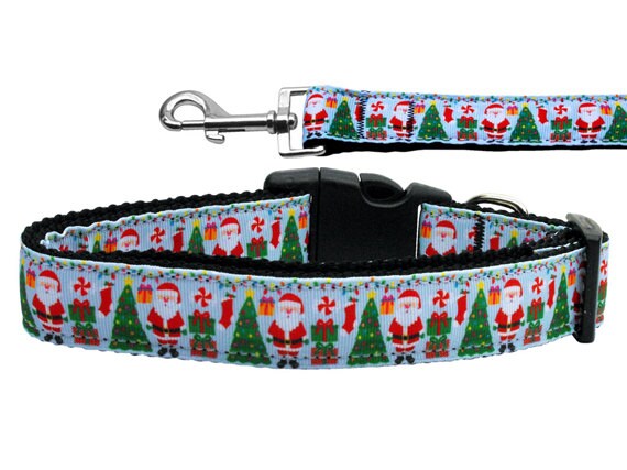 Aqua Santa Christmas collar and leash for dogs and cats, featuring a festive design with durable nylon material.