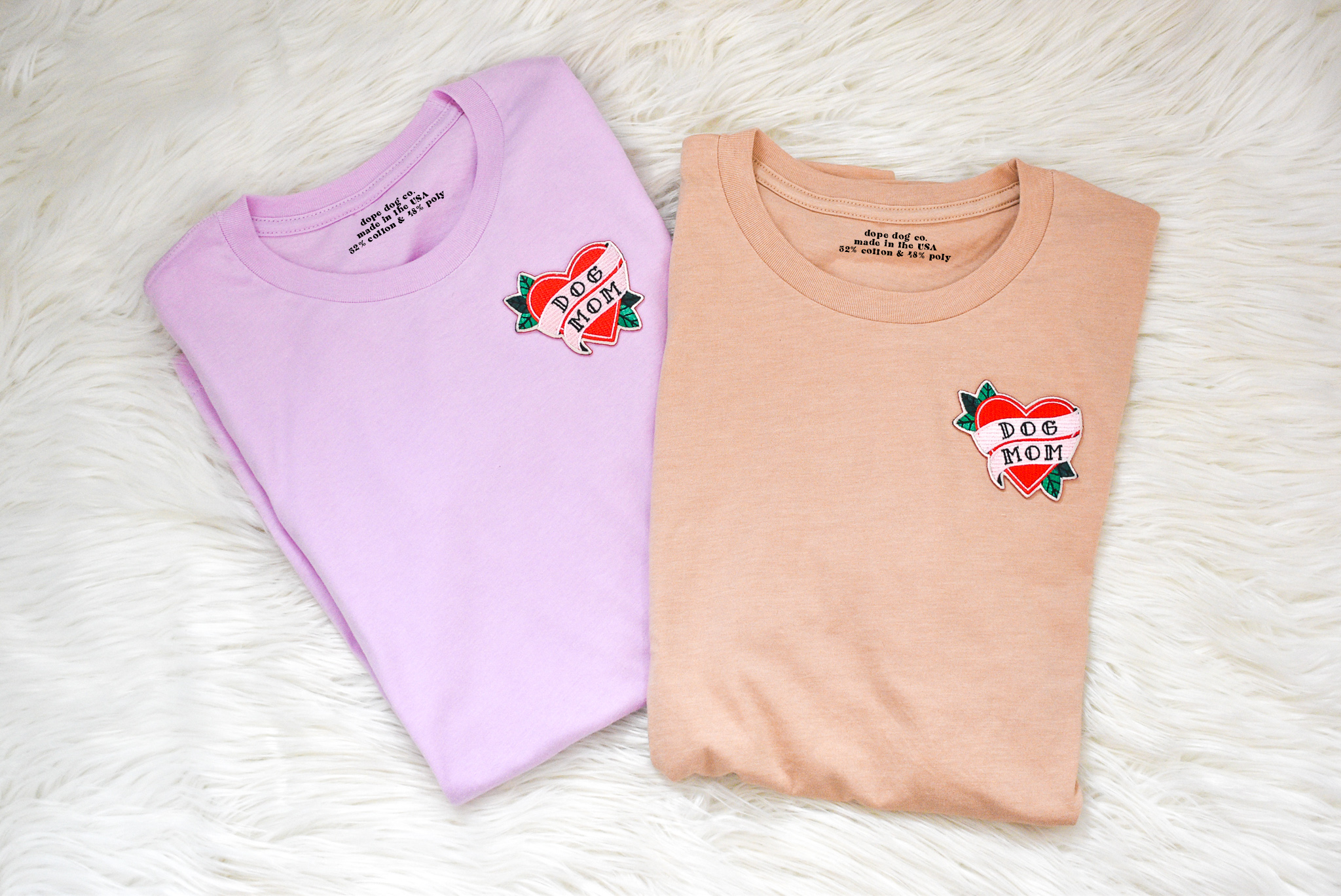 A cozy Dog Mom Patch Tee featuring an adorable patch, perfect for casual wear.