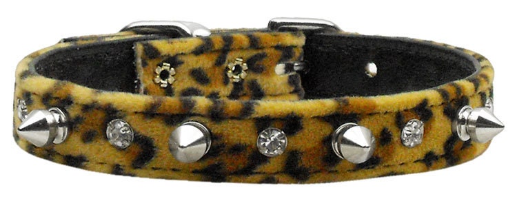 Stylish animal print dog collar with crystals and silver spikes, designed for dogs and puppies.