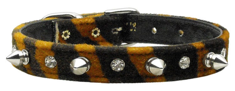 Stylish animal print dog collar with crystals and silver spikes, designed for dogs and puppies.