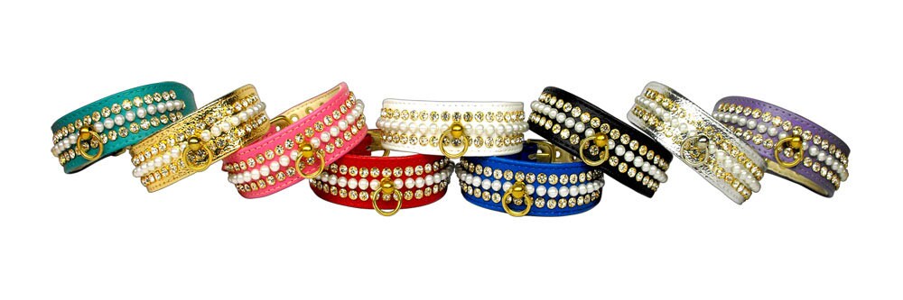 Mini Pearl & Jewel dog collar featuring rhinestones and pearls, elegantly designed for pets.