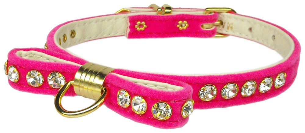 Elegant dog collar made of velveteen with a crystal bow, perfect for pets.