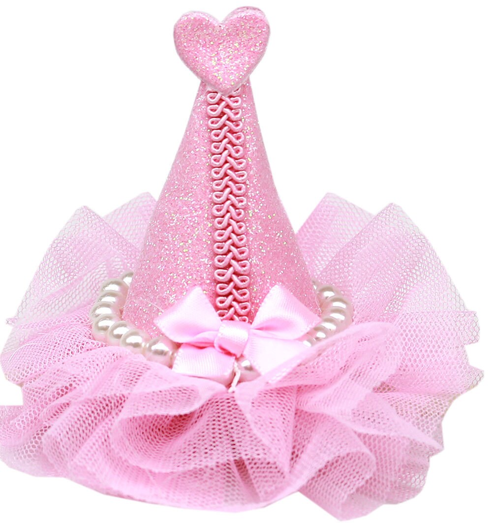 A cute pearl-wrapped clip-on party hat for dogs and puppies, perfect for celebrations.