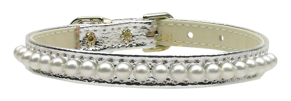 A stylish 3/8" wide dog collar adorned with a row of pearls, perfect for pets.