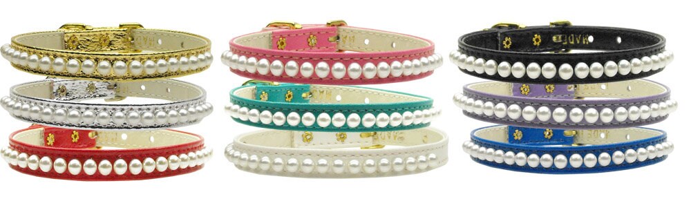 A stylish 3/8" wide dog collar adorned with a row of pearls, perfect for pets.