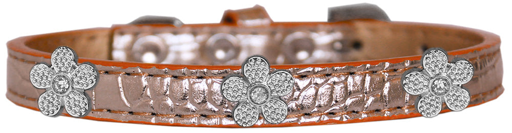A stylish dog collar featuring a faux crocodile texture with silver flower widgets, perfect for pets.