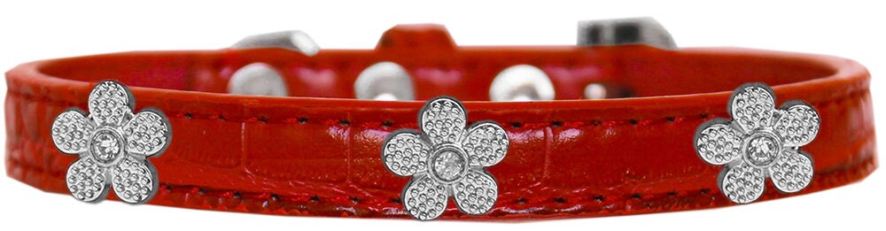 A stylish dog collar featuring a faux crocodile texture with silver flower widgets, perfect for pets.