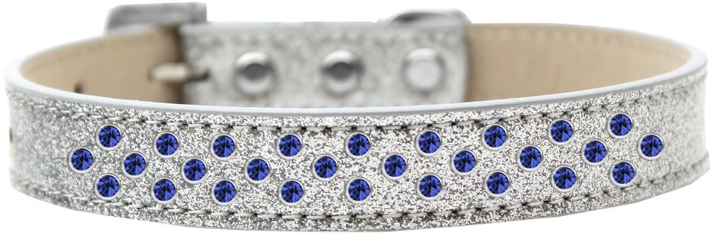 A stylish dog collar featuring blue crystal rimsets and pearl sprinkles, designed for elegance and comfort.