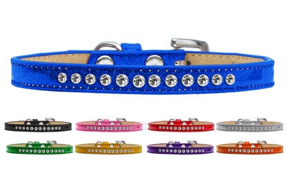 A stylish dog collar featuring clear crystal stones and a crystal buckle, designed for pets with elegance and comfort in mind.