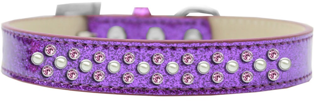 Elegant dog collar adorned with pearl and light pink crystals, featuring three rows of sparkling stones for a stylish look.