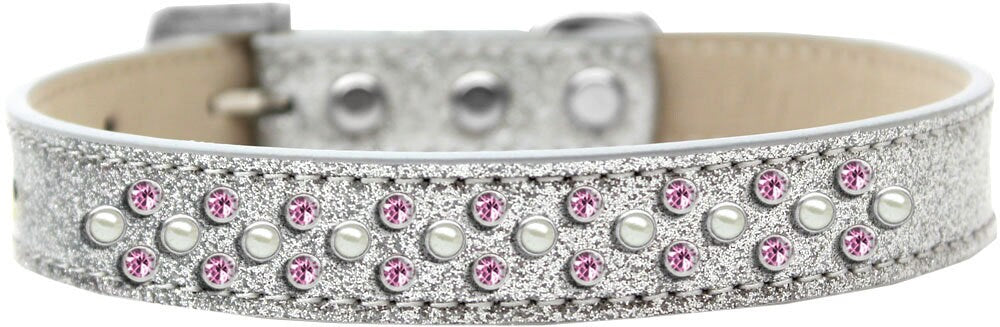 Elegant dog collar adorned with pearl and light pink crystals, featuring three rows of sparkling stones for a stylish look.