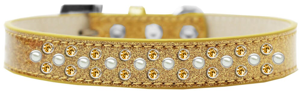 Elegant dog collar featuring pearl and yellow crystal rimsets, designed for pets with a soft and glittery finish.