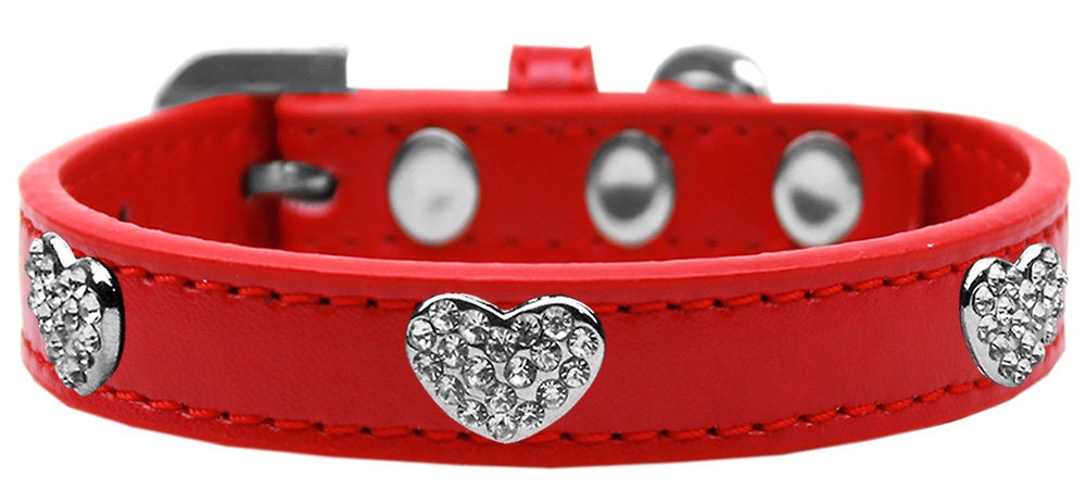 Premium dog collar featuring clear crystal hearts, available in various sizes for stylish pets.