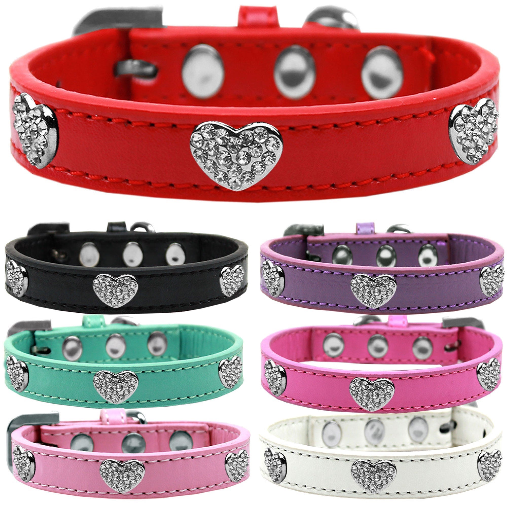 A stylish dog collar featuring clear crystal hearts on soft leather, perfect for pets.