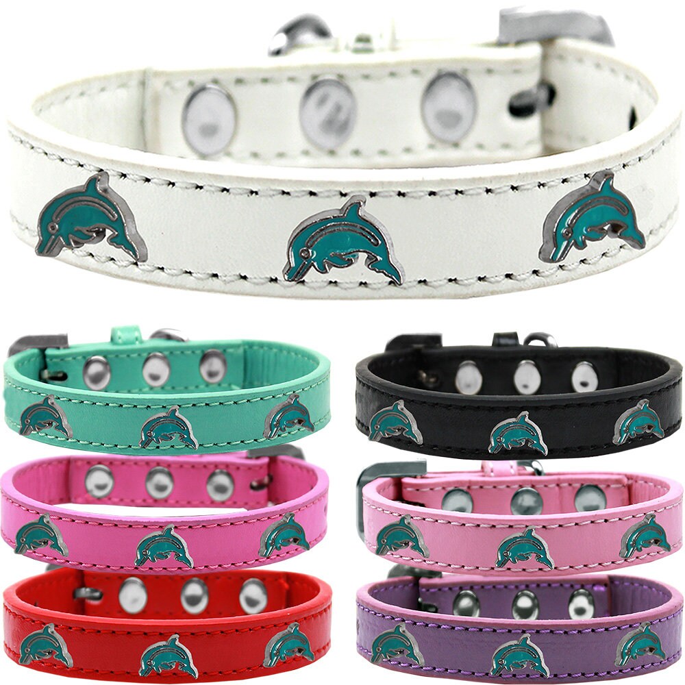 A stylish dog collar featuring dolphin-themed widgets, perfect for pets.