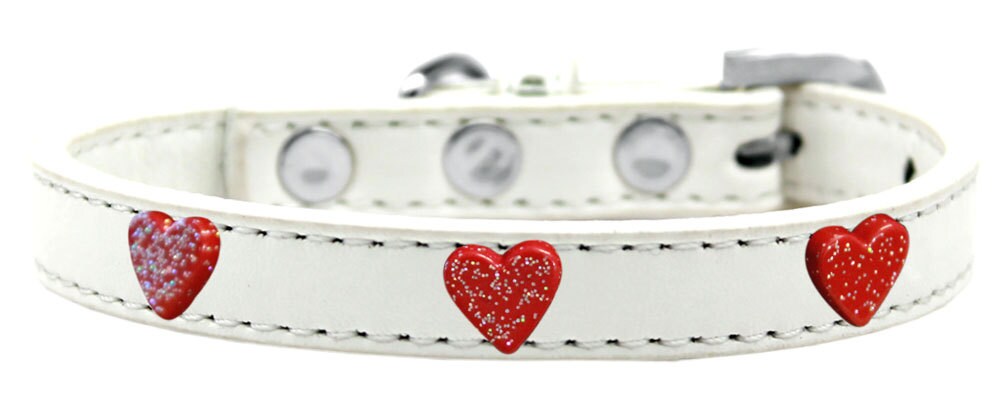 A stylish red glitter heart collar for dogs, featuring metal widgets and a durable design, perfect for fashion-forward pets.